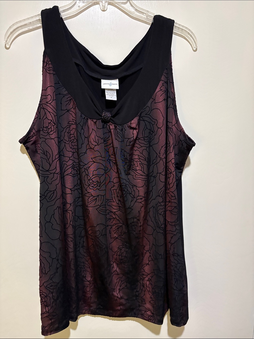 Jaclyn Smith Black and Wine Floral Accent Sleeveless Top